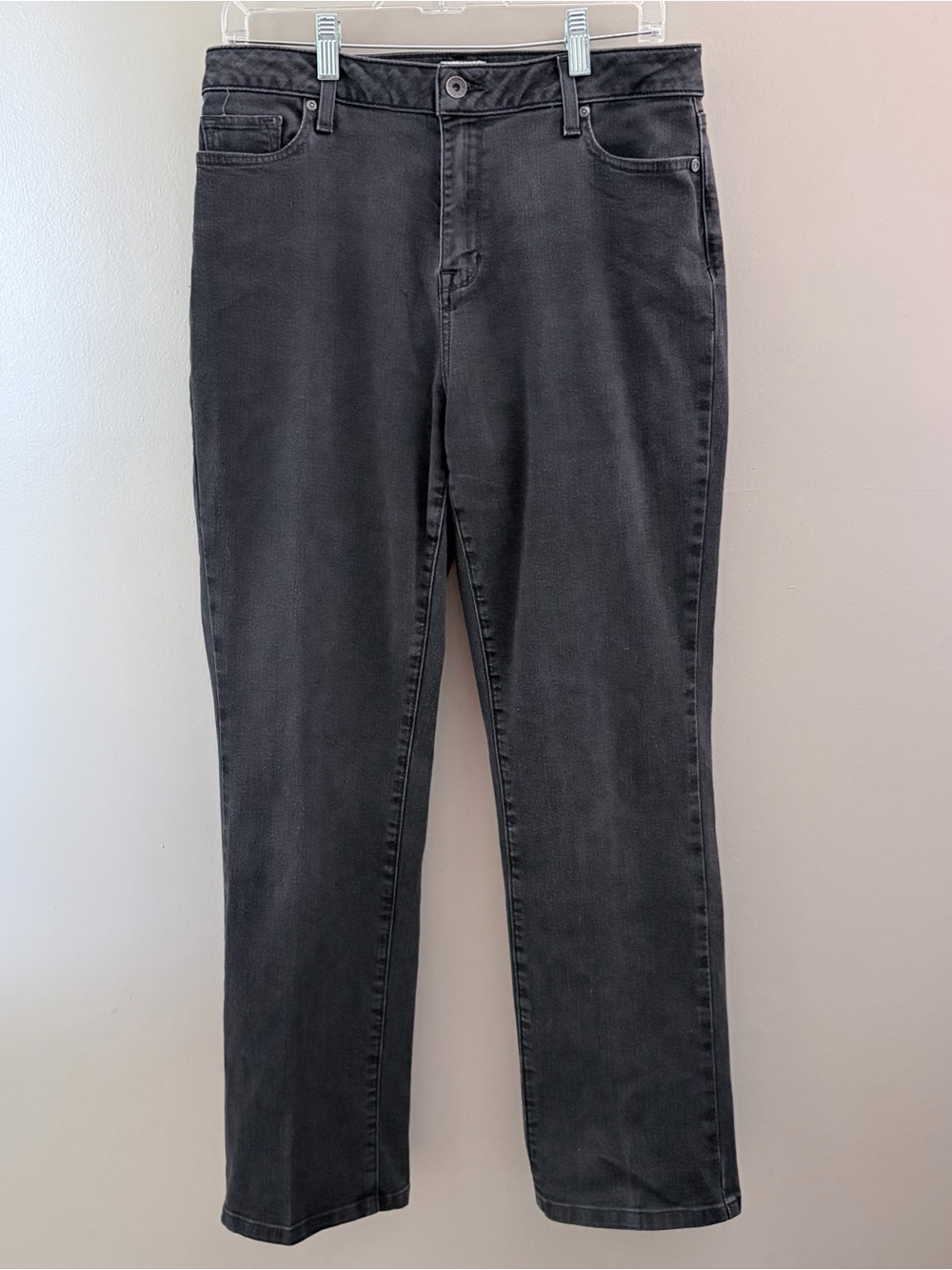 L.L. Bean Classic Fit Jeans Womens 12 Reg Black Straight Leg Stretch Denim Pants